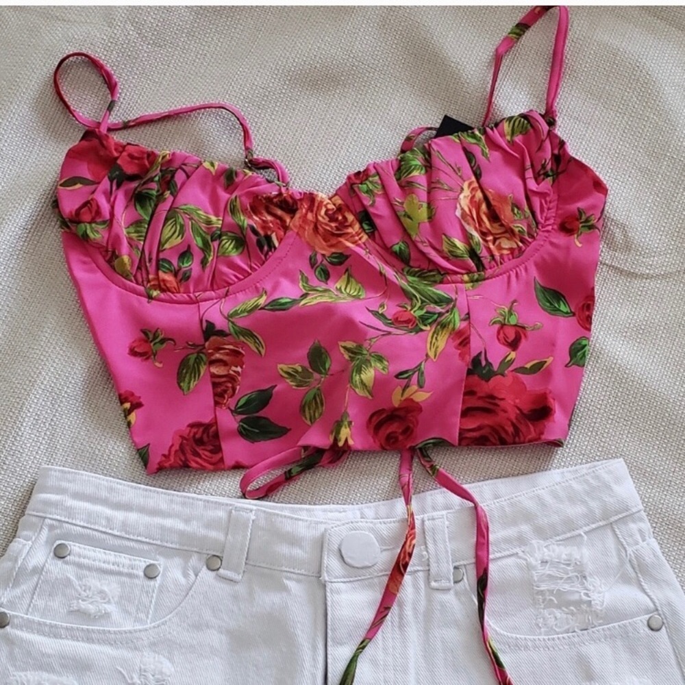 Super cute boutique top